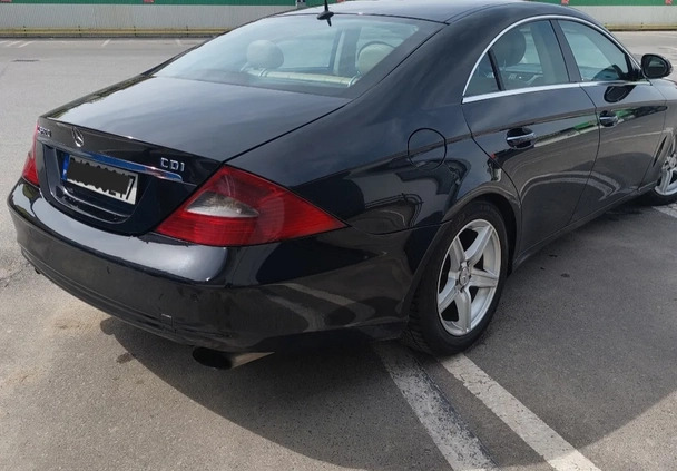 Mercedes-Benz CLS cena 38500 przebieg: 283552, rok produkcji 2006 z Jasło małe 106